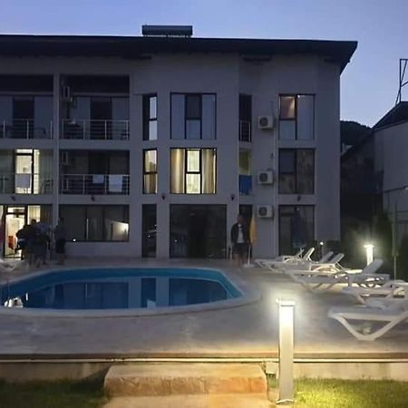 Vila Hercules ดูโบวา ภายนอก รูปภาพ